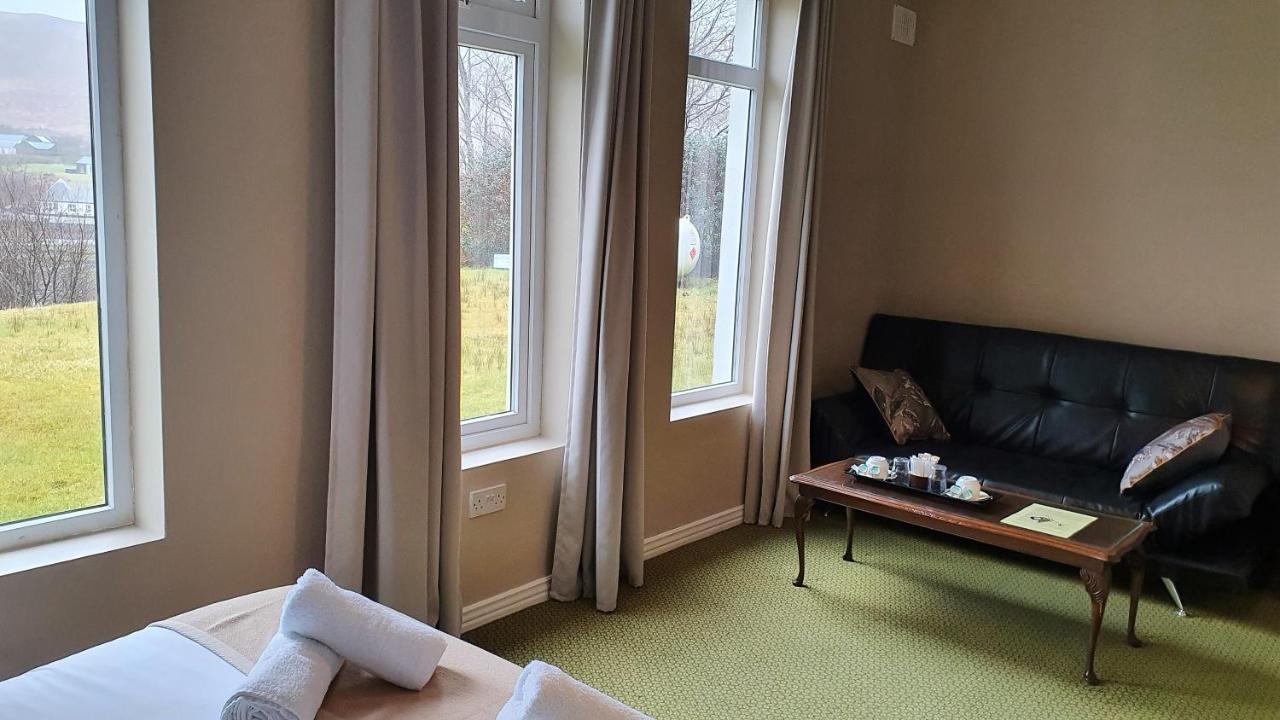 Portfinn Lodge Leenaun Eksteriør bilde